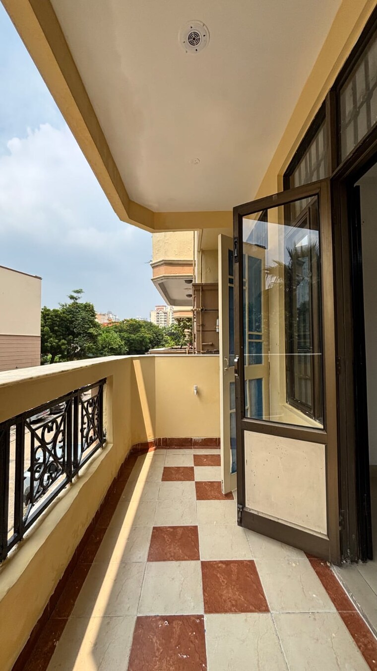 Balcony, ashiana-green 2 Bedroom 1250 Sq.Ft. Apartment In Ahinsa Khand 2 Ghaziabad 9431704