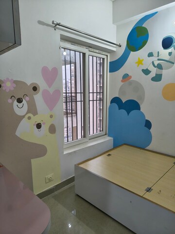 Master Bedroom in 3 BHK Apartment at Ajnara Le Garden, Sector 16b Greater Noida – for Rent