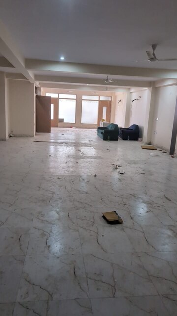 Room in  Office Space at Suncity Avenue 102, Sector 102 – for Rent