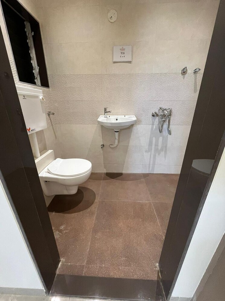 Bathroom, nalasopara west 2 Bedroom 585 Sq.Ft. Apartment In Nalasopara West Palghar 9431806