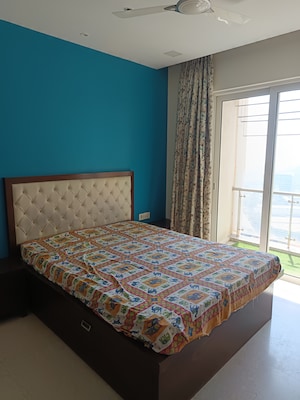 Bedroom in 2 BHK Apartment at Lodha Fiorenza, Goregaon East – for Rent