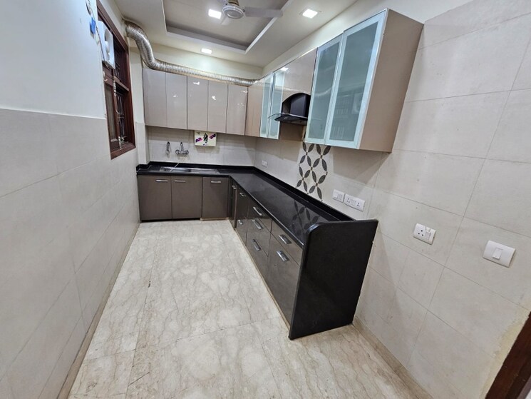 Kitchen, sector 43 2 Bedroom 161 Sq.Yd. Builder Floor In Sector 43 Gurgaon 9431878