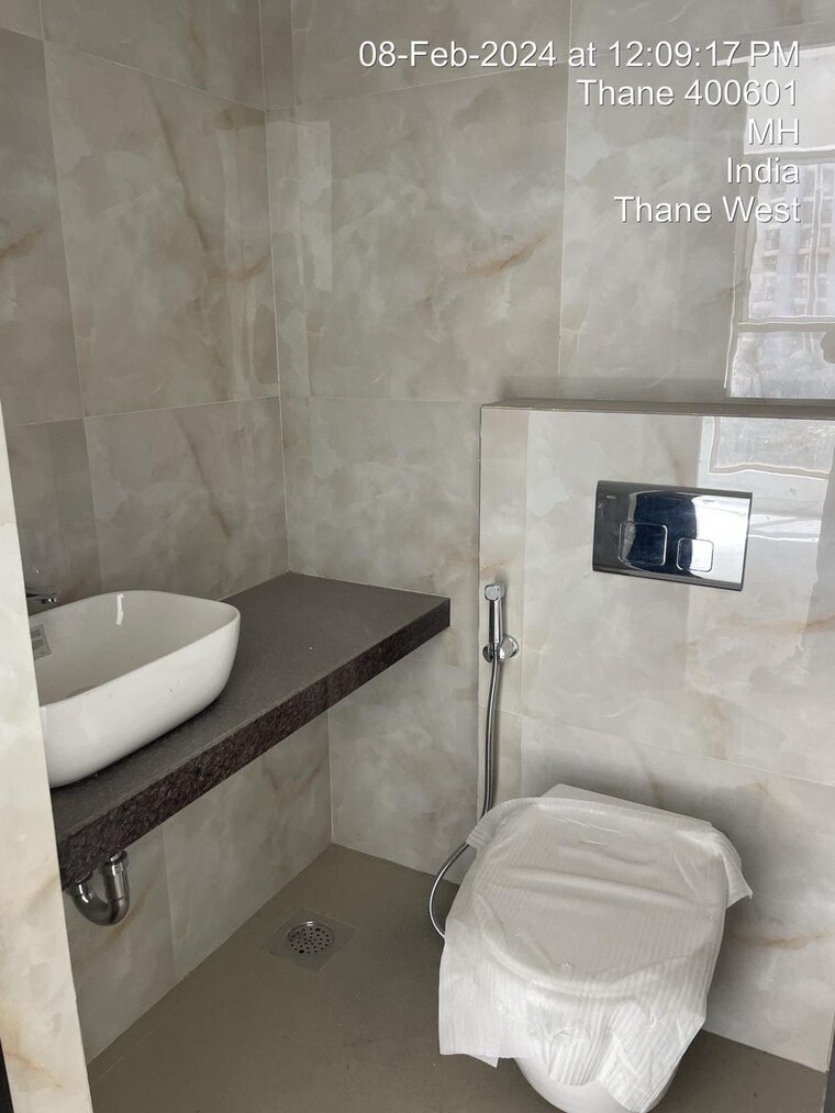 Bathroom, raymond-ten-x-habitat 1 Bedroom 425 Sq.Ft. Apartment In Pokhran Road No Two Thane 9432045