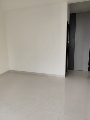 Room in 3 BHK Apartment at Mahavir Majesty, Kandivali West – for Rent