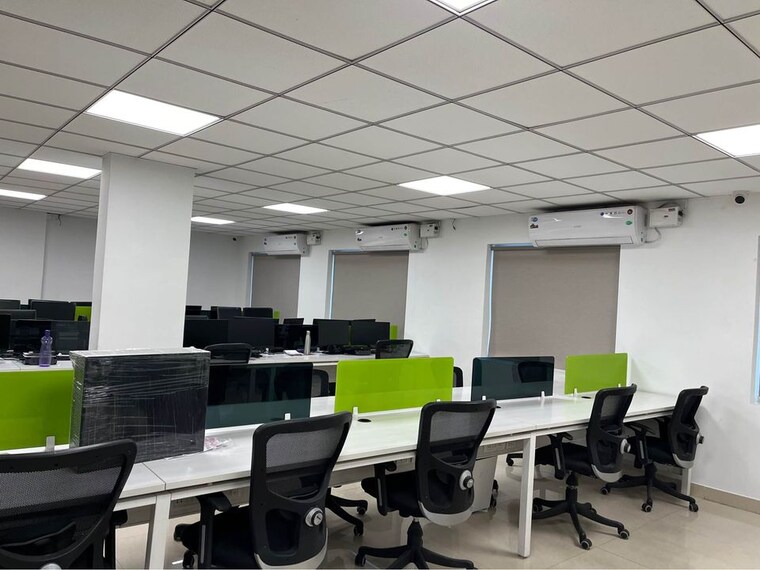 Team Area, vijay nagar Commercial Office Space 2400 Sq.Ft. In Vijay Nagar Indore 9431836