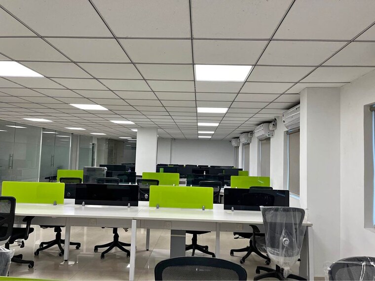 Team Area, vijay nagar Commercial Office Space 2400 Sq.Ft. In Vijay Nagar Indore 9431836