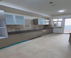 Room in 4 BHK Builder Floor at Sector 104 – for Sale