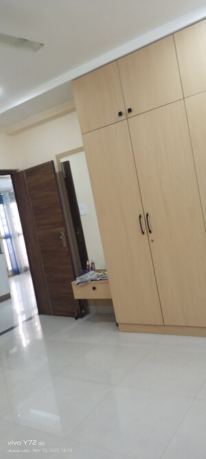 Furnished Amenities in 3 BHK Apartment at Pavani Laxmi Nivas, Madhapur – for Rent