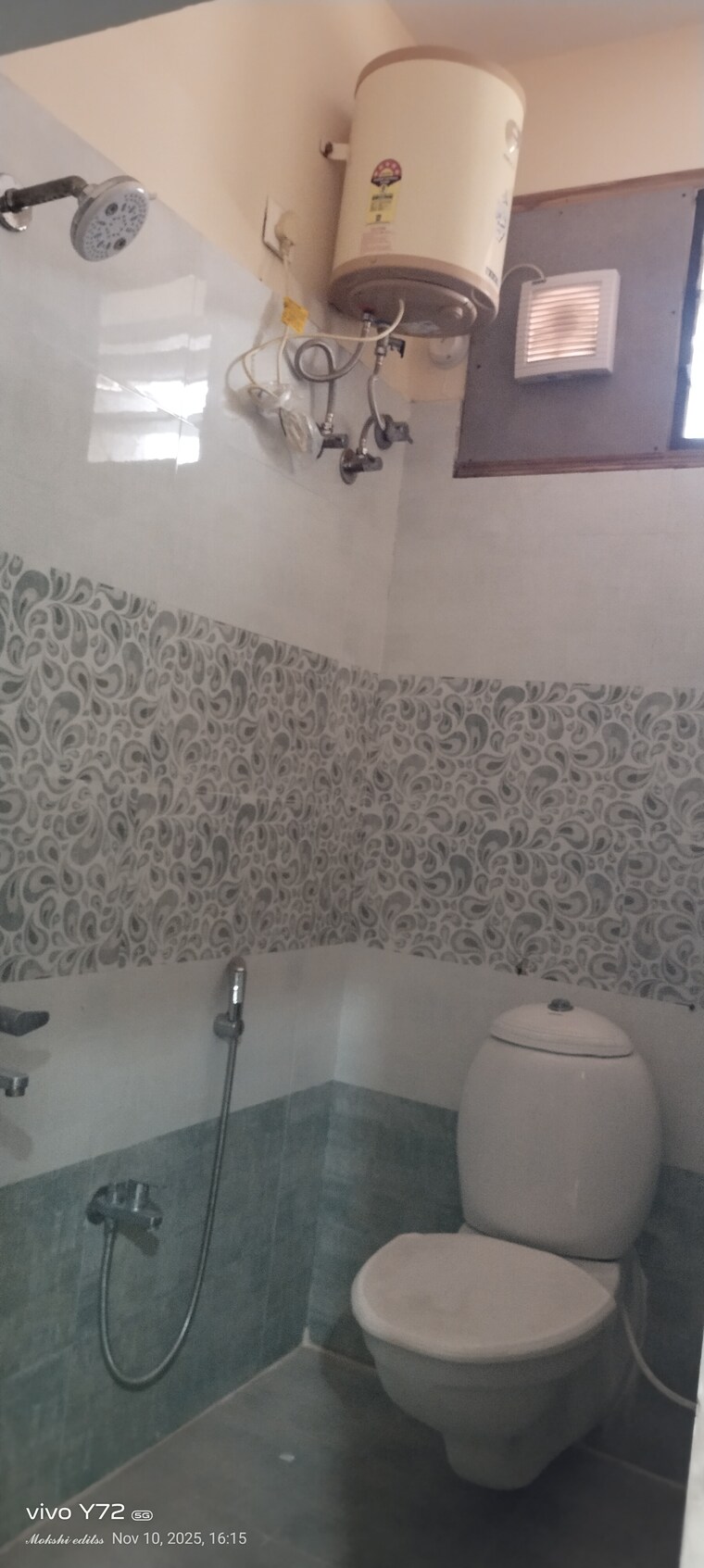 Bathroom, pavani-laxmi-nivas 3 Bedroom 1800 Sq.Ft. Apartment In Madhapur Hyderabad 9432200