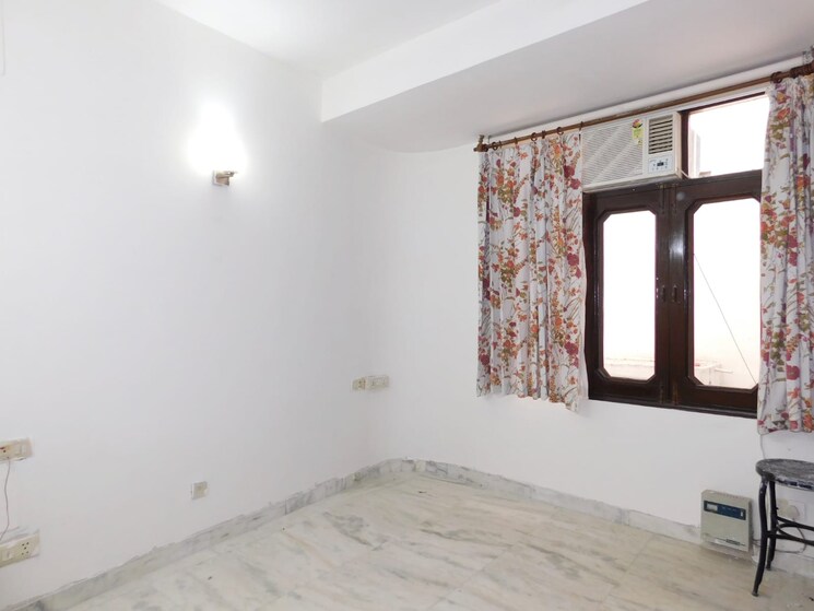 Room, rwa-hauz-khas-block-c-5 3 Bedroom 1800 Sq.Ft. Builder Floor In Hauz Khas Delhi 9432278