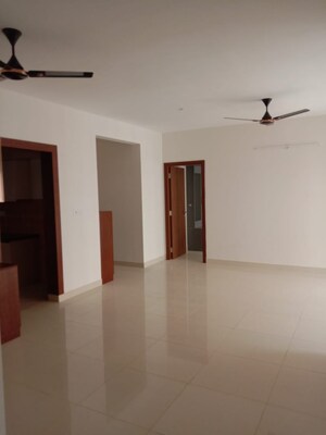 1 RK Apartment For Rent in Suncity Essel Tower, Sector 28