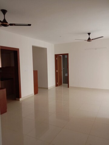 1 RK Apartment For Rent in Suncity Essel Tower, Sector 28