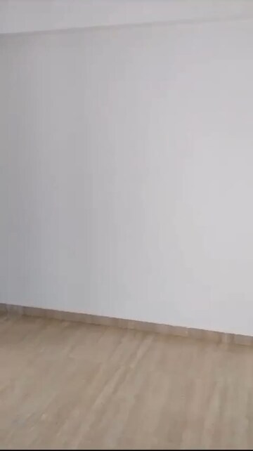 Room in 2 BHK Apartment at Velentine Tower, Goregaon East – for Rent