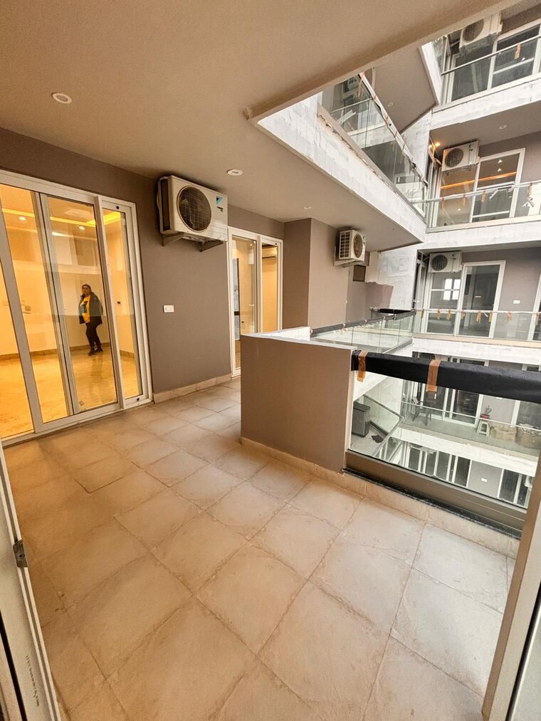 Kitchen, trishla-city 3 Bedroom 1770 Sq.Ft. Apartment In Patiala Road Zirakpur 9432348