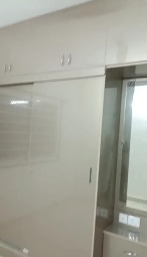 Building Lobby in 3 BHK Apartment at Suncity Essel Tower, Sector 28 – for Rent