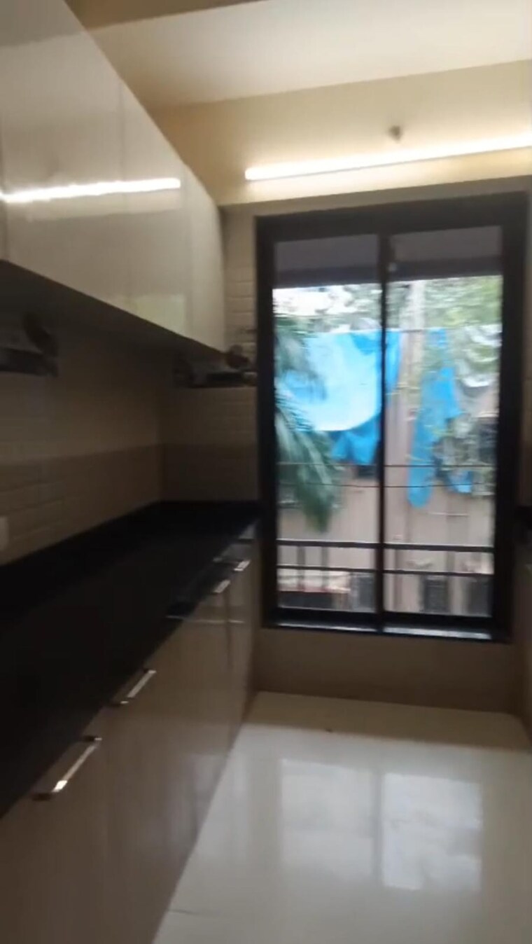 Room, rashmi-chhaya-chs 1 Bedroom 530 Sq.Ft. Apartment In Kandivali West Mumbai 9432400