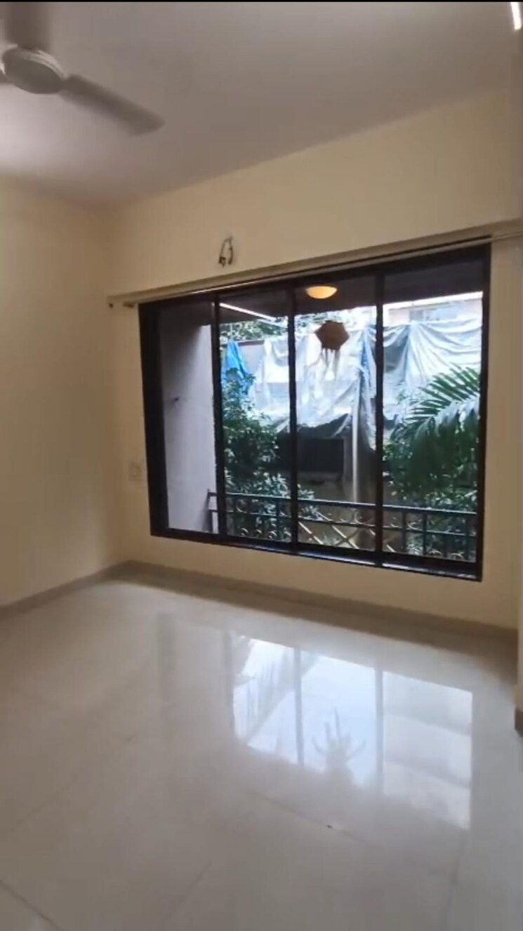 Room, rashmi-chhaya-chs 1 Bedroom 530 Sq.Ft. Apartment In Kandivali West Mumbai 9432400