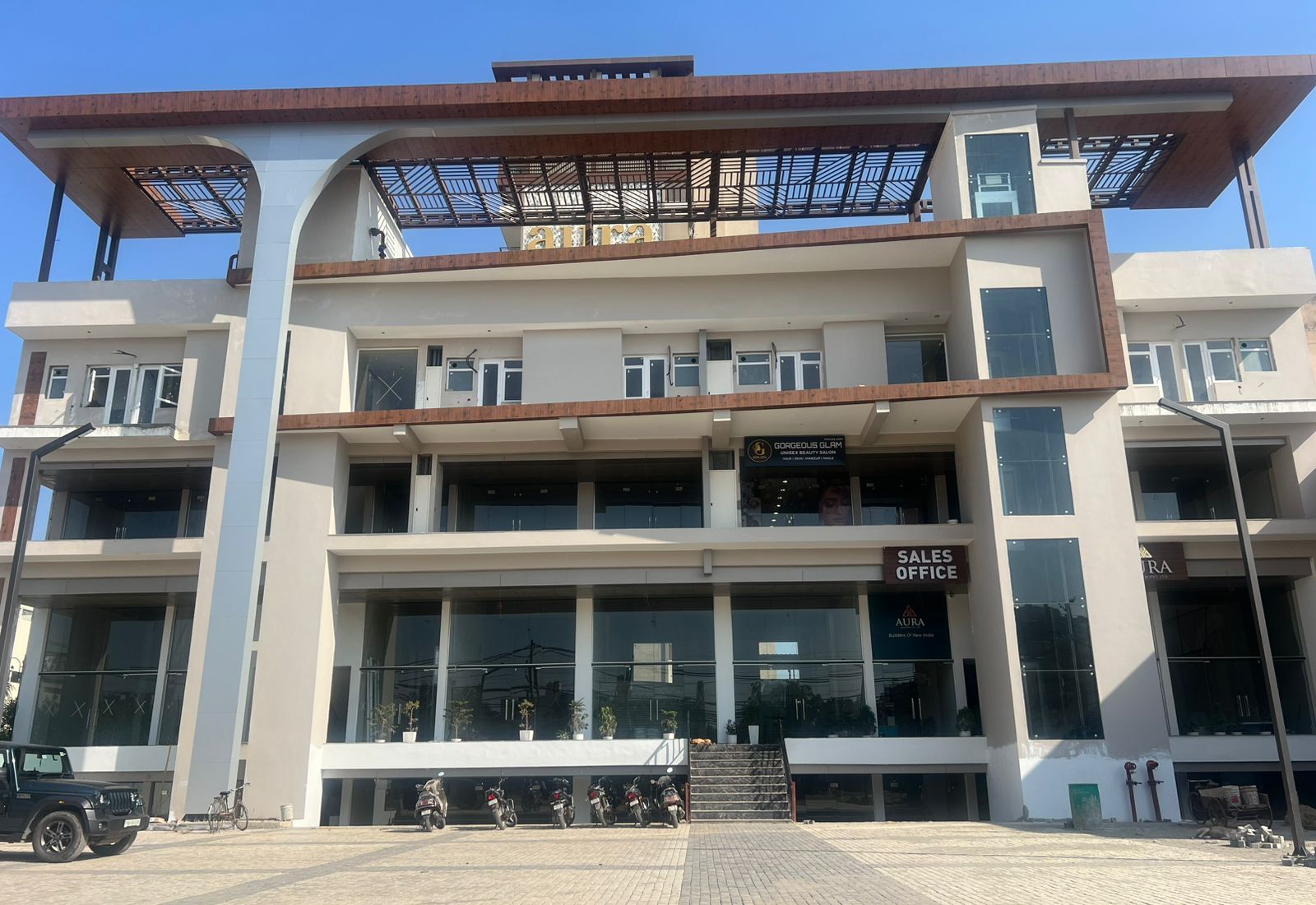 Retail Shop For Sale in Aura Gazania