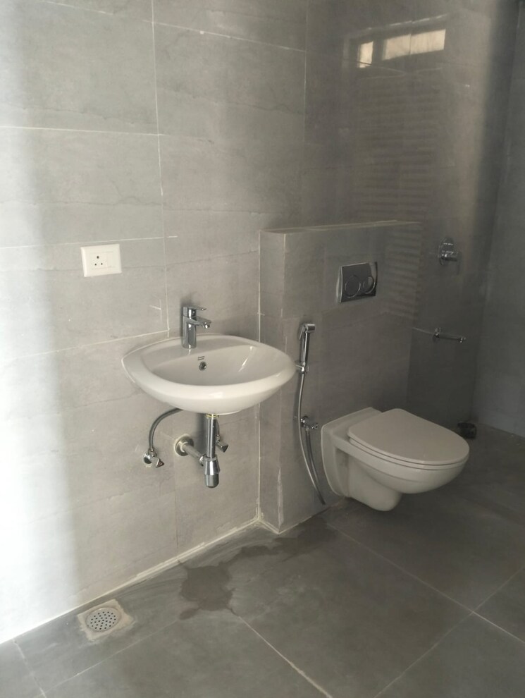 Bathroom, siddha-seabrook 2 Bedroom 683 Sq.Ft. Apartment In Kandivali West Mumbai 9432513