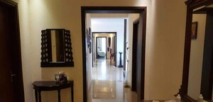 Room in 4 BHK Apartment at Parsvnath Exotica, Sector 53 – for Sale