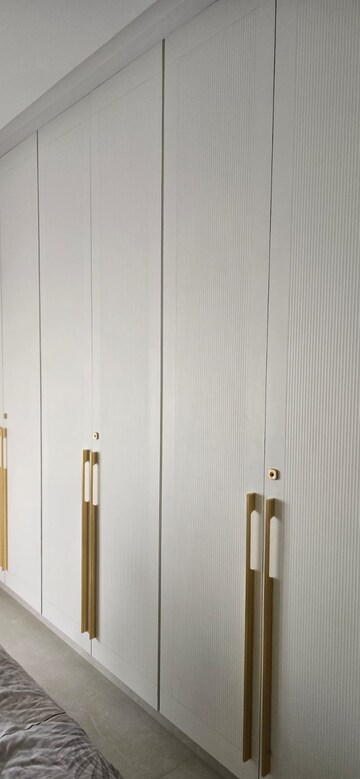 Furnished Amenities in 3 BHK Apartment at New India Grace Luxuria, Malad West – for Rent