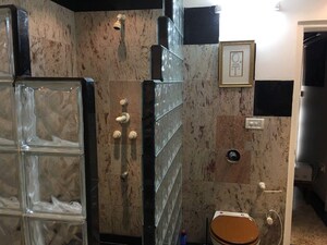 Bathroom in 5 BHK Villa at Sector 15 – for Rent