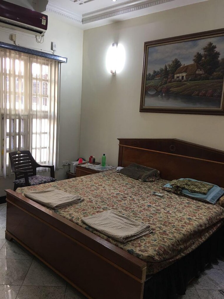 Bedroom, sector 15 5 Bedroom 350 Sq.Yd. Villa In Sector 15 Panchkula 9432593