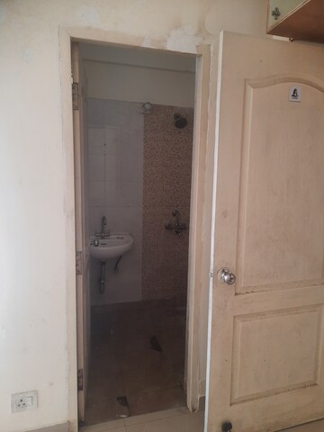 Furnished Amenities in 1 BHK Apartment at Sector 95 – for Rent