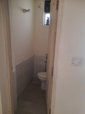 Furnished Amenities in 1 BHK Apartment at Sector 95 – for Rent