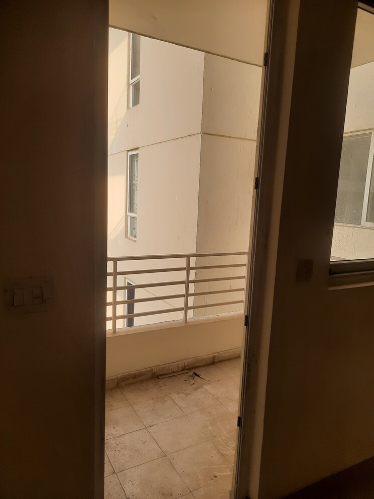 undefined, sector 95 1 Bedroom 320 Sq.Ft. Apartment In Sector 95 Gurgaon 9432568