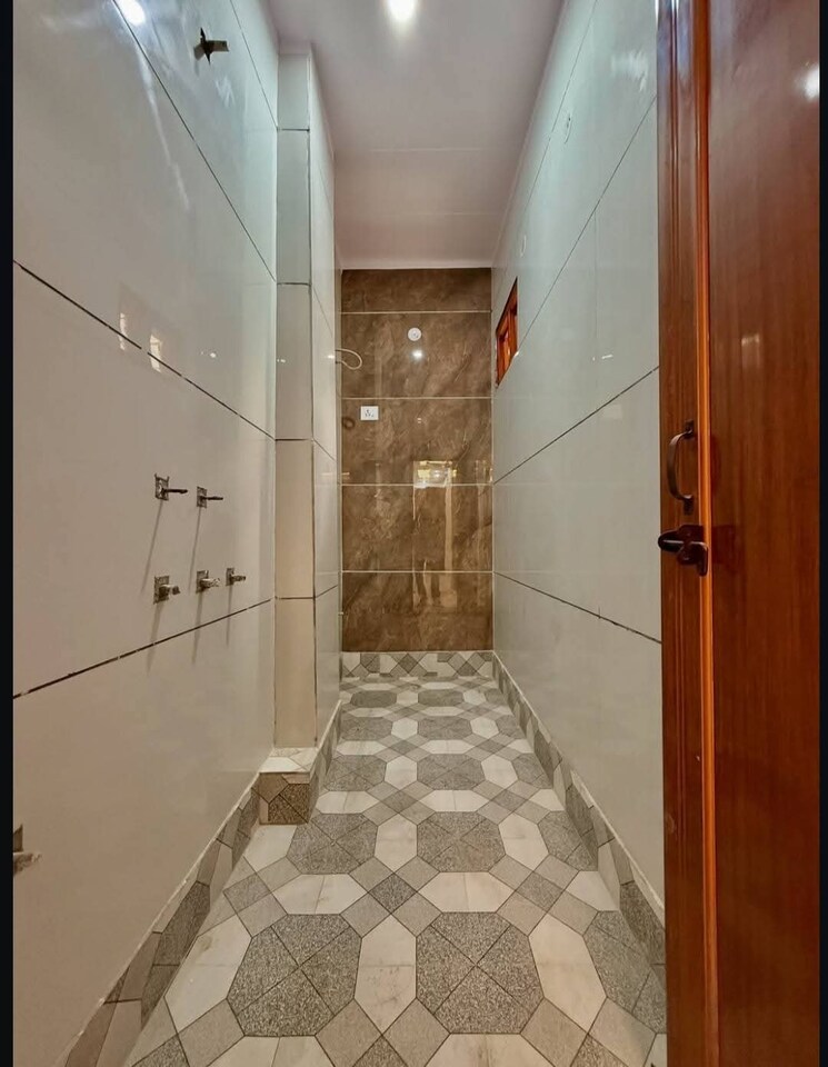Bathroom, sa-homes-i 2.5 Bedroom 453 Sq.Ft. Builder Floor In Uttam Nagar Delhi 9432608