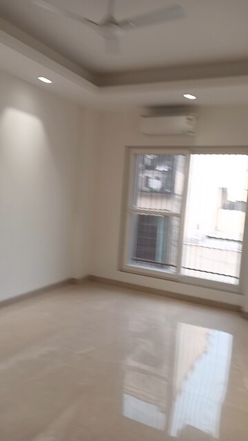 Room in 3 BHK Builder Floor at Lajpat Nagar Iii – for Sale