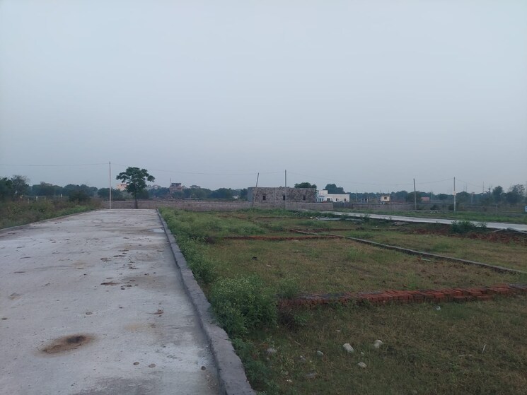 undefined, sector 12  80 Sq.Yd. Plot In Sector 12 Noida 9432624