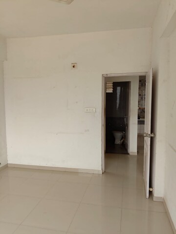 Room in 3 BHK Apartment at Krishna Heights Jagatpur, Jagatpur – for Sale
