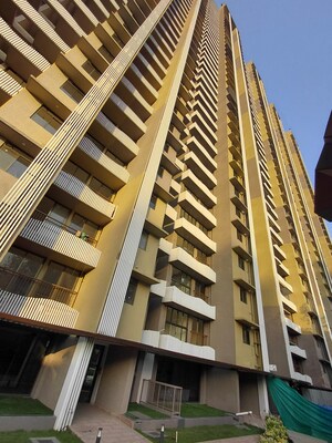 1 BHK Apartment – Exterior View View at Chandak 34 Park Estate, Goregaon West - for Rent