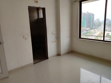 Room in 3 BHK Apartment at Krishna Heights Jagatpur, Jagatpur – for Sale