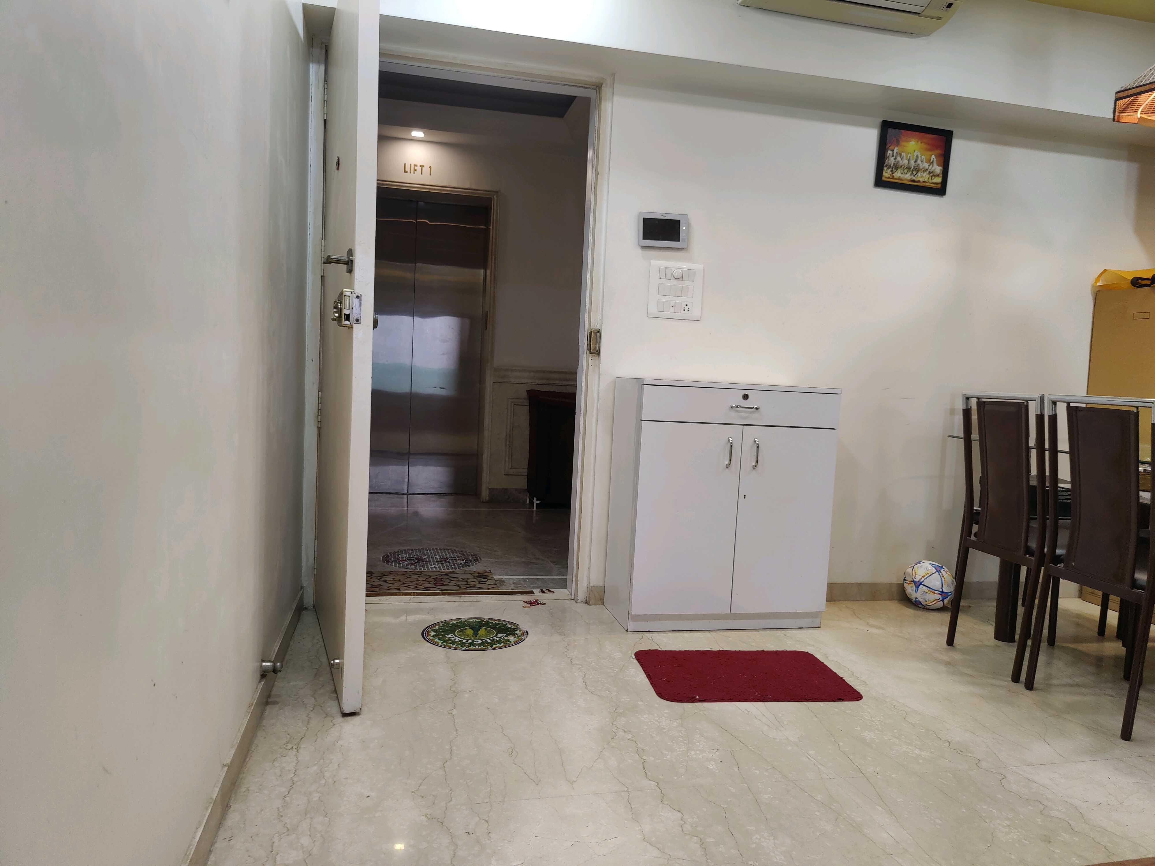 3 BHK + Servant Room Apartment For Rent in  Bandra Kurla Complex, mu