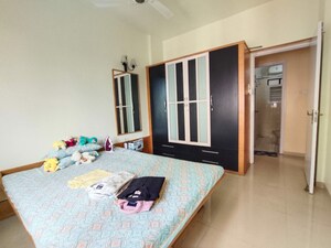Room in 2 BHK Apartment at Clover Village, Wanowrie – for Rent