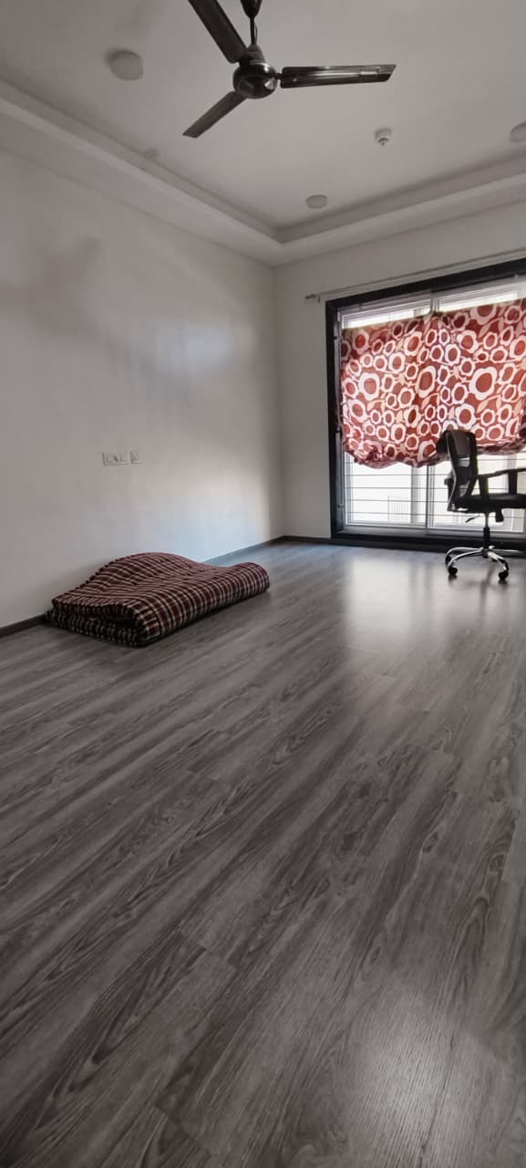 1 BHK + Extra Room Apartment For Rent in Goel Ganga Legend