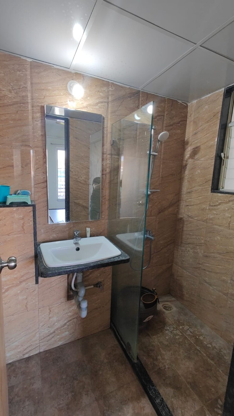 Bathroom, abhinav-pebbles-urbania 2 Bedroom 1000 Sq.Ft. Apartment In Bavdhan Pune 9432872