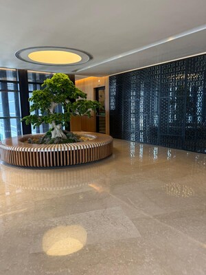 Parking in 3 BHK Apartment at Bandra Kurla Complex – for Rent