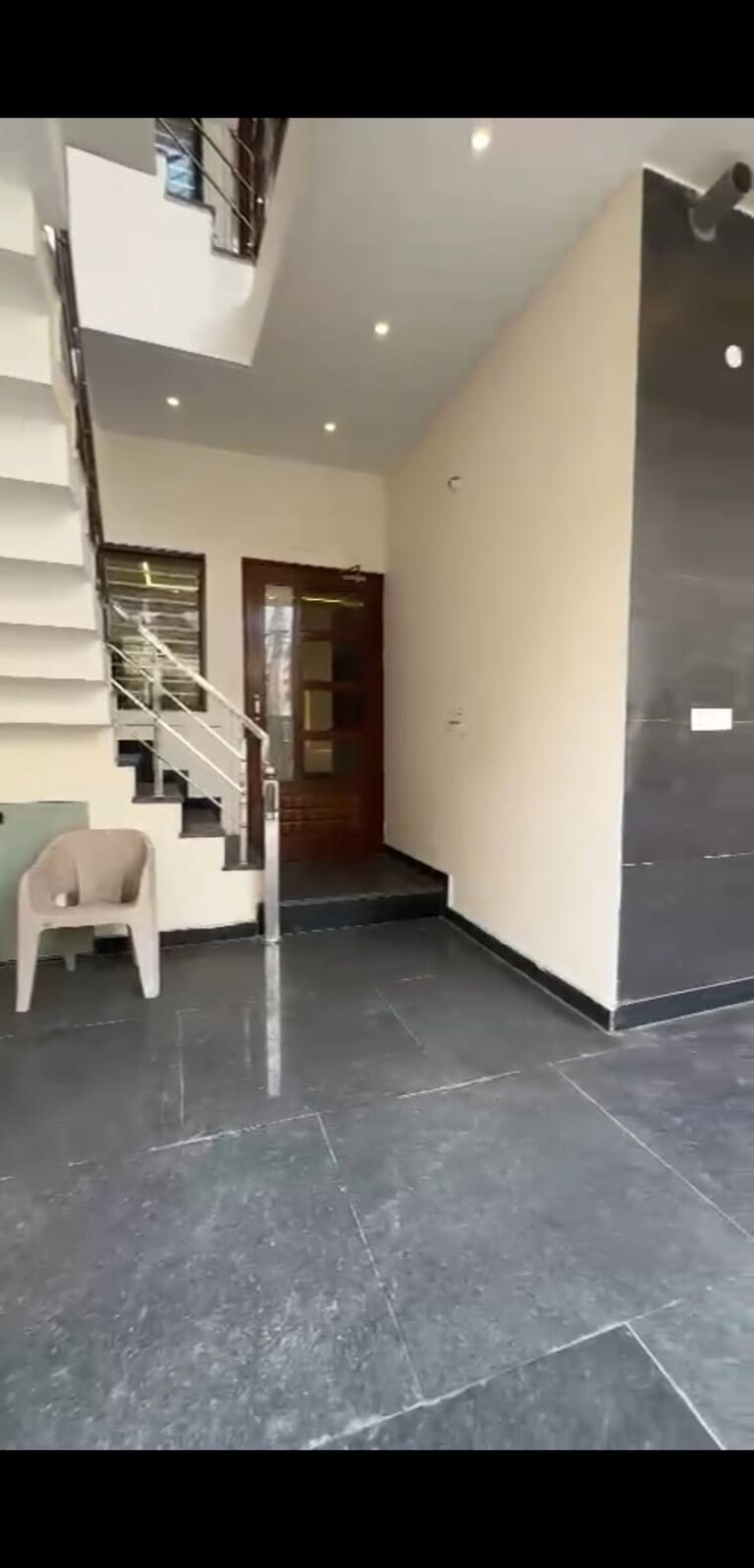 undefined, vip road 6 Bedroom 200 Sq.Yd. Independent House In Vip Road Zirakpur 9432956