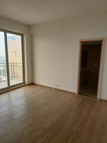 Room in 3.5 BHK Apartment at Vatika Xpressions, Sector 88b – for Sale