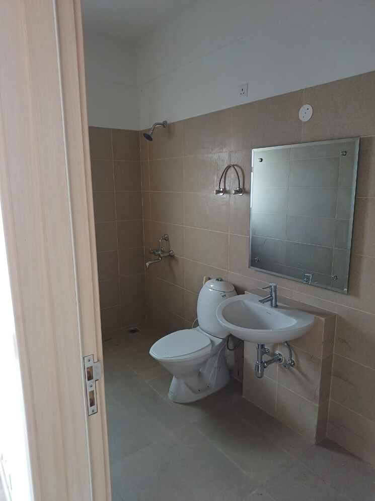 Bathroom, vatika-xpressions 3.5 Bedroom 1550 Sq.Ft. Apartment In Sector 88b Gurgaon 9432906