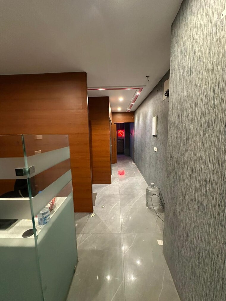 Kitchen, motia-citi-royal-business-park Commercial Office Space 600 Sq.Ft. In Ambala Highway Zirakpur 9432994