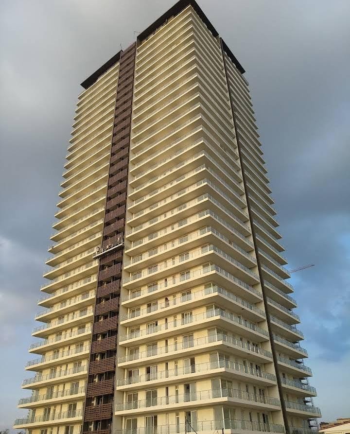 3 BHK Apartment For Sale in Mahindra Luminare