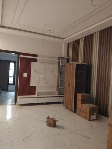 Room in 3.5 BHK Independent House at Vip Road – for Sale