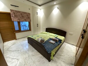 Bedroom in 3 BHK Apartment at JakhaN-Rajpur Road – for Rent