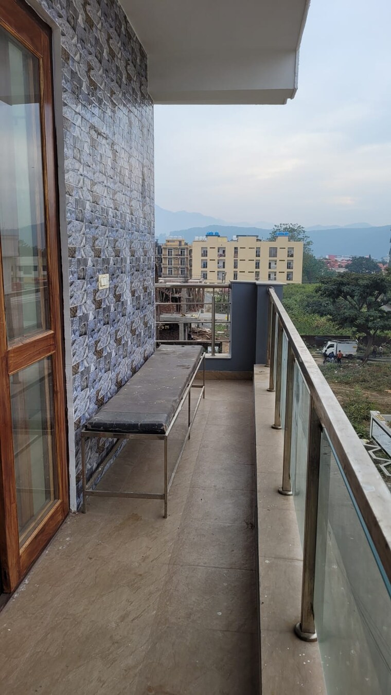 Balcony, jakhan rajpur road 3 Bedroom 2250 Sq.Ft. Apartment In JakhaN Rajpur Road Dehradun 9433146