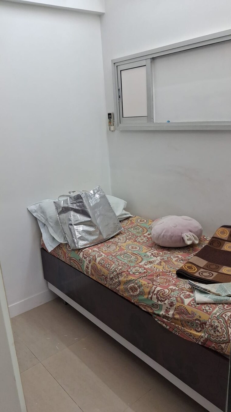 Living Room, raj-garden 2.5 Bedroom 800 Sq.Ft. Apartment In Kandivali West Mumbai 9432963